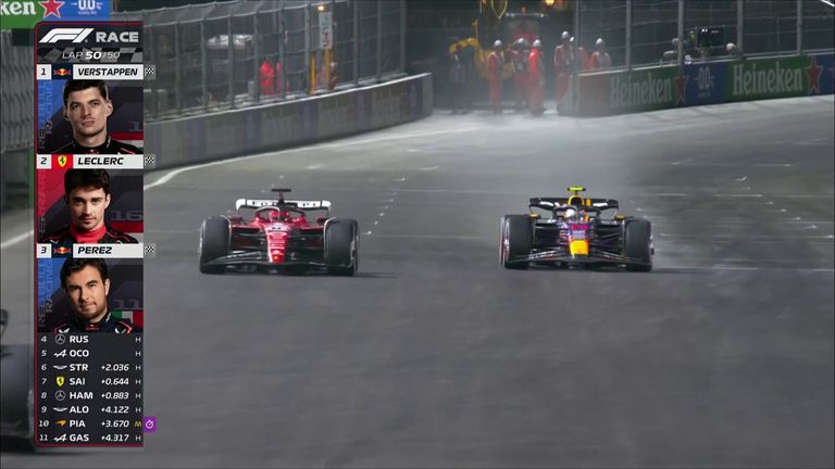 Regardez Charles Leclerc repousser Sergio Perez sur la ligne d'arrivée par 0,171 seconde lors du GP de Las Vegas