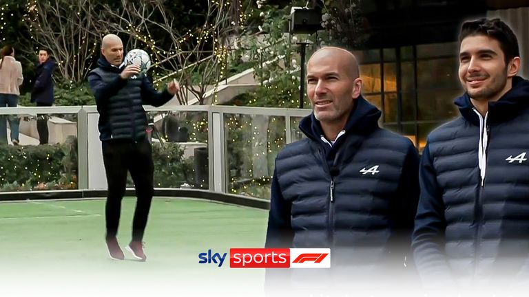 L'ambassadeur Alpine Zinedine Zidane évoque sa passion pour la F1, tandis que les pilotes Esteban Ocon et Pierre Gasly espèrent égaler le succès de l'ancien joueur et entraîneur du Real Madrid.
