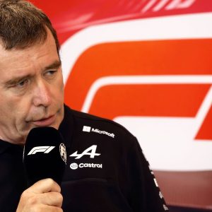 Alpine : Bruno Famin quitte son poste de directeur d’équipe de F1 alors que l’équipe détenue par Renault envisage un moteur client pour 2026