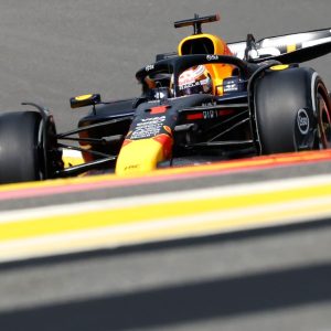 GP de Belgique : Max Verstappen fait un départ spectaculaire lors des essais libres 1 mais une pénalité sur la grille pour la course est confirmée