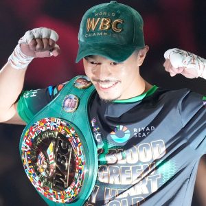 Junto Nakatani s’impose face à Vincent Astrolabio au premier round pour défendre son titre mondial des poids coq WBC